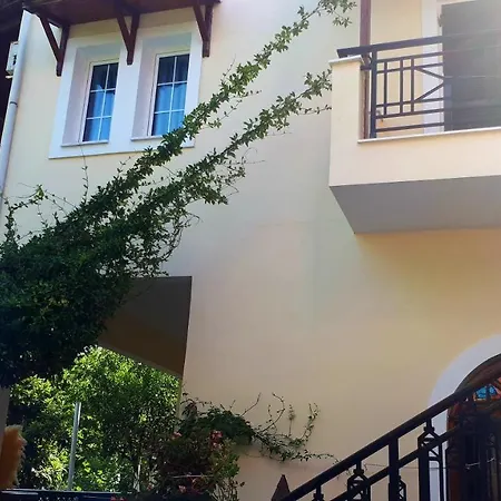 Tholeto Apartments * Agios Gordios (Corfu)